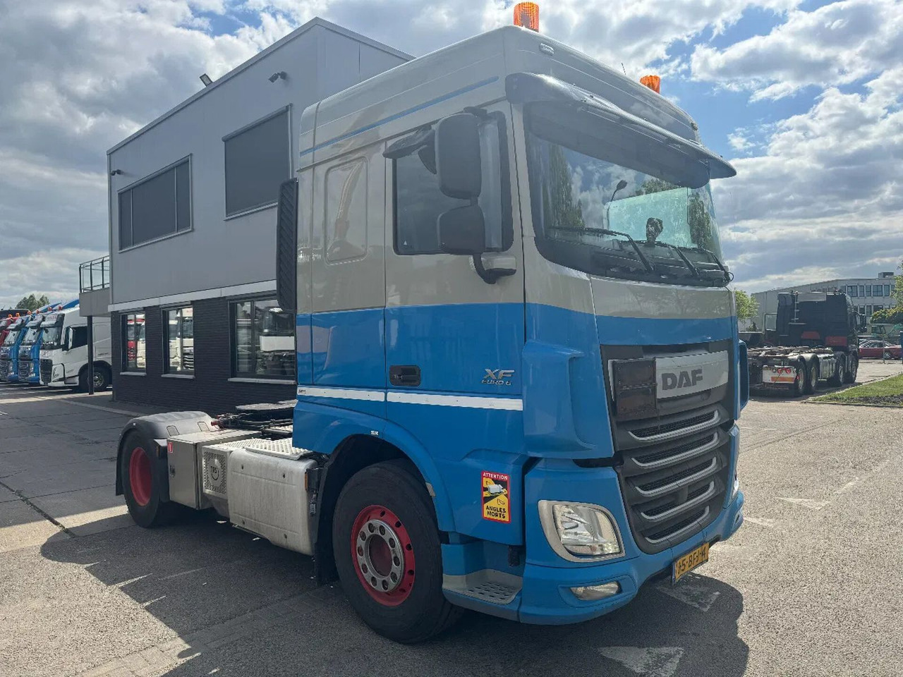 DAF XF 460 4X2 EURO 6 ADR TRS SYSTEM - Dragbil: bild 3 DAF XF 460 4X2 EURO 6 ADR TRS SYSTEM - Dragbil: bild 3