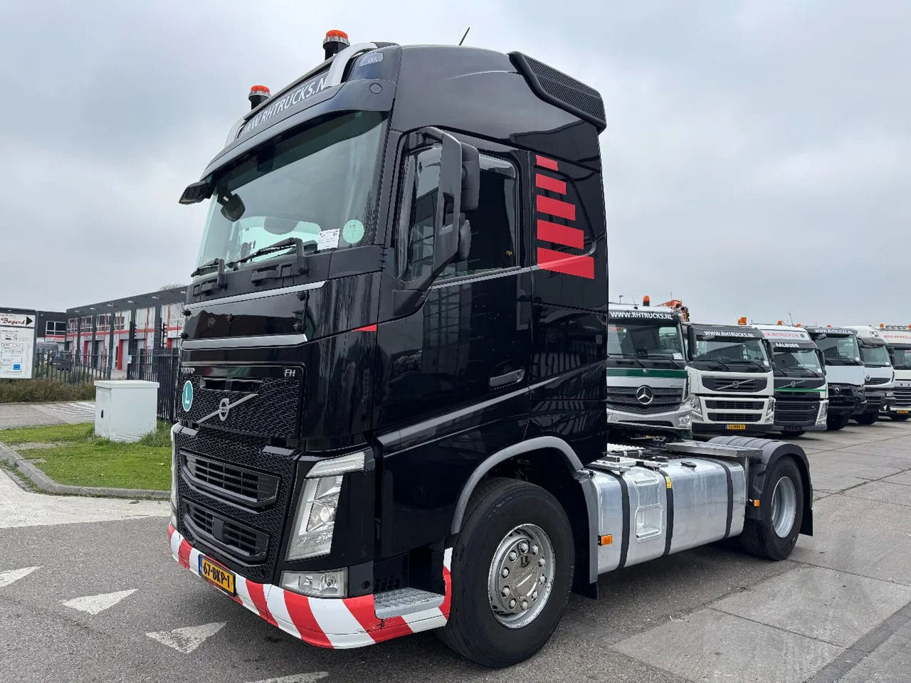 Volvo FH 460 4X2 EURO 6 PARK COOL - Dragbil: bild 1 Volvo FH 460 4X2 EURO 6 PARK COOL - Dragbil: bild 1