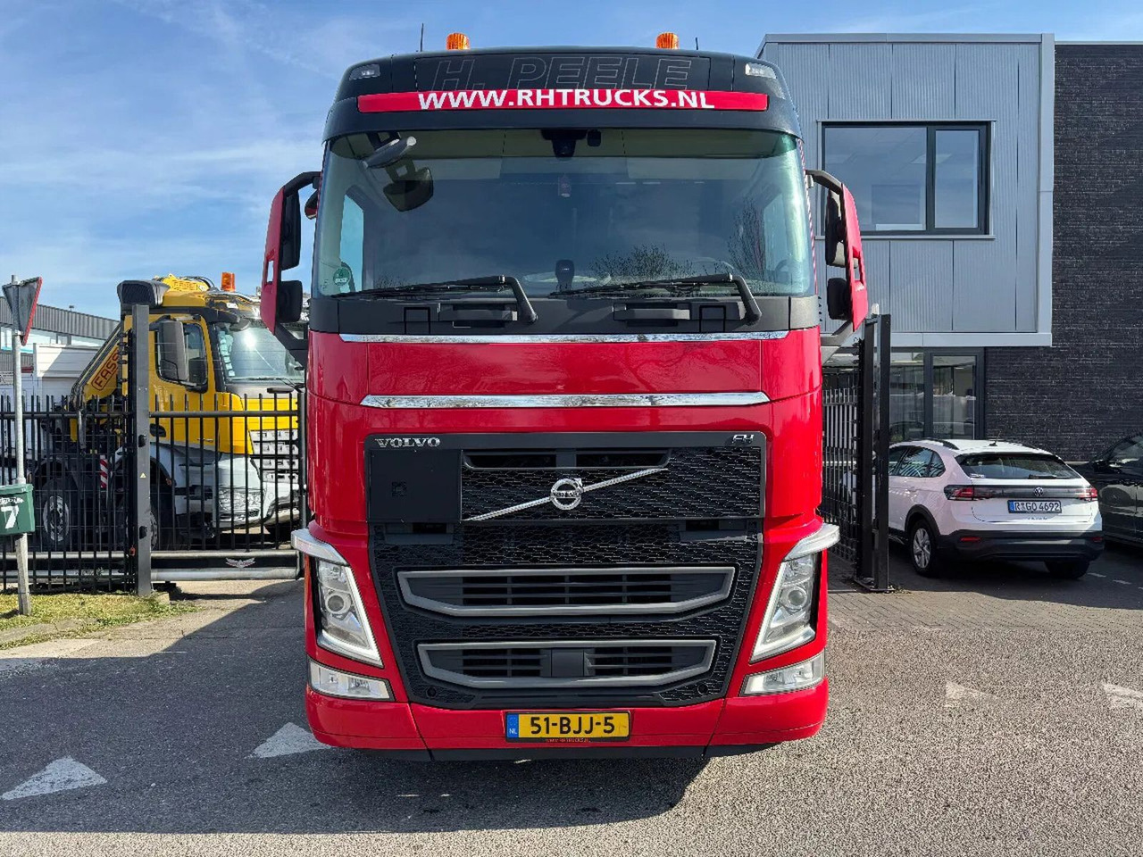 Volvo FH 460 4X2 EURO 6 PARK COOL SKIRTS STANDKLIMA - Dragbil: bild 2 Volvo FH 460 4X2 EURO 6 PARK COOL SKIRTS STANDKLIMA - Dragbil: bild 2