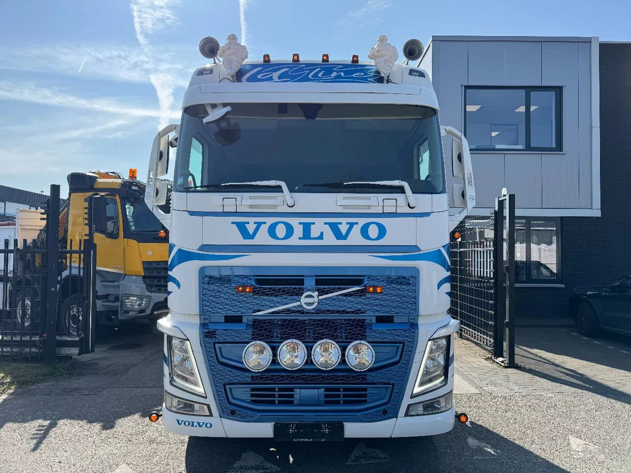 Volvo FH 460 4X2 EURO 6 SKIRTS SPOILERS TÜV TILL 02-20 - Dragbil: bild 2 Volvo FH 460 4X2 EURO 6 SKIRTS SPOILERS TÜV TILL 02-20 - Dragbil: bild 2
