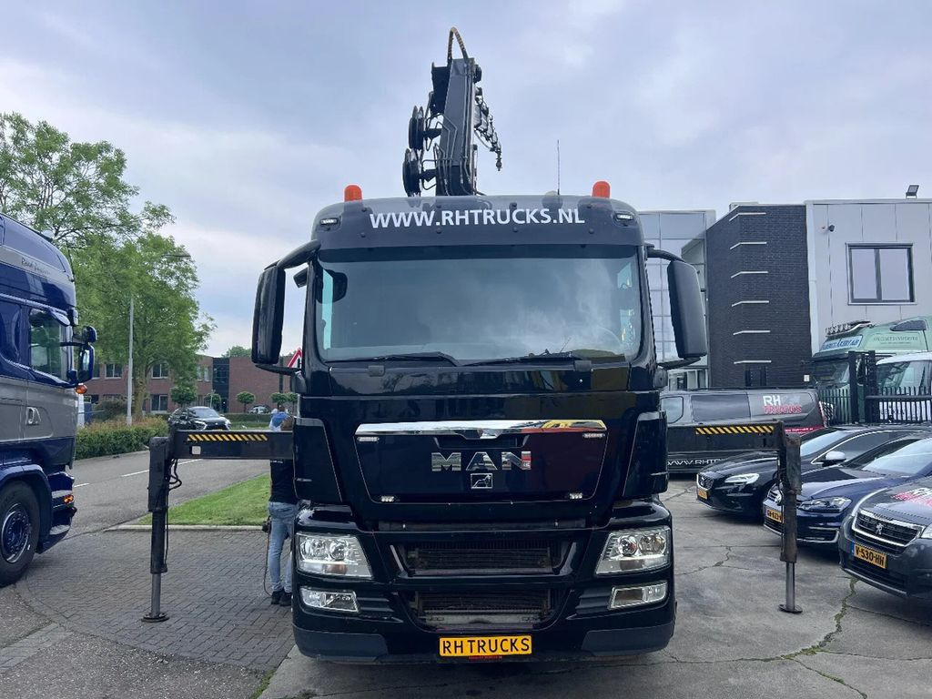 MAN TGS 35.440 8X2-4 + HIAB 220C-5 REMOTE + CABLE LI - Lastväxlare lastbil: bild 2 MAN TGS 35.440 8X2-4 + HIAB 220C-5 REMOTE + CABLE LI - Lastväxlare lastbil: bild 2