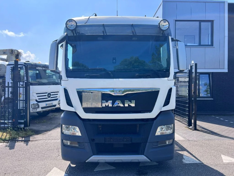 MAN TGX 26.560 6X2 EURO 6 - 11.500L VACUUM CLEANER - 2 COMPARTIMENTEN + INTARDER - Sugbil: bild 2 MAN TGX 26.560 6X2 EURO 6 - 11.500L VACUUM CLEANER - 2 COMPARTIMENTEN + INTARDER - Sugbil: bild 2