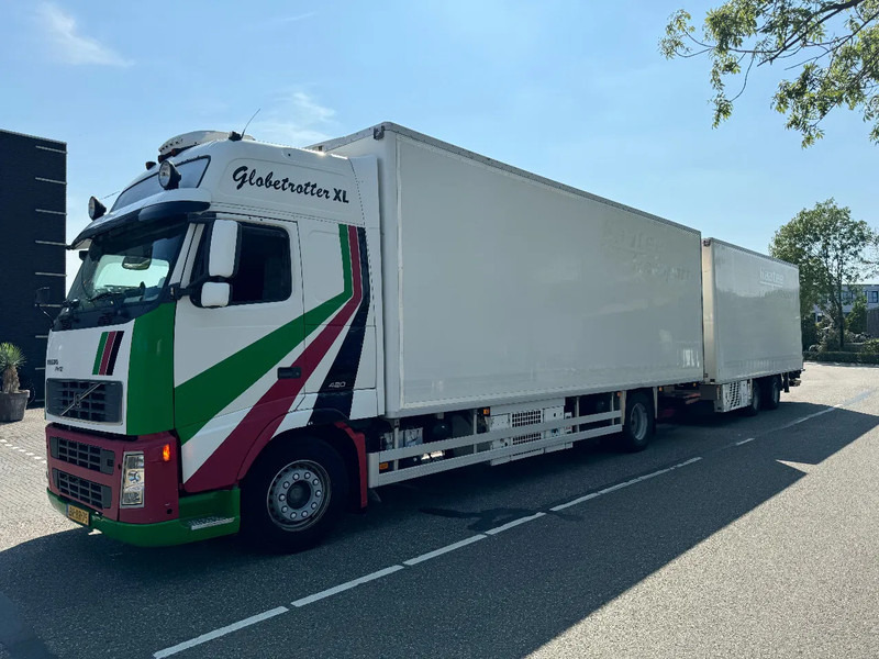 Volvo FH 12.420 4X2 EURO 3+ BURG HANGER + THERMO KING + DHOLLANDIA LIFT - Kylbil lastbil: bild 1 Volvo FH 12.420 4X2 EURO 3+ BURG HANGER + THERMO KING + DHOLLANDIA LIFT - Kylbil lastbil: bild 1