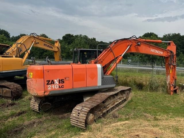 HITACHI ZX 210LC - Bandgrävare: bild 2 HITACHI ZX 210LC - Bandgrävare: bild 2
