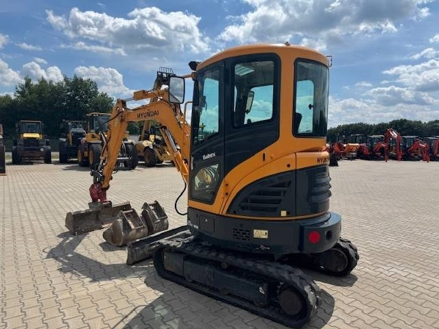 Hyundai R25Z-9 AK - Minigrävmaskin: bild 2 Hyundai R25Z-9 AK - Minigrävmaskin: bild 2