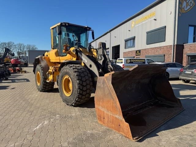 Volvo L 90 F - Hjullastare: bild 1 Volvo L 90 F - Hjullastare: bild 1