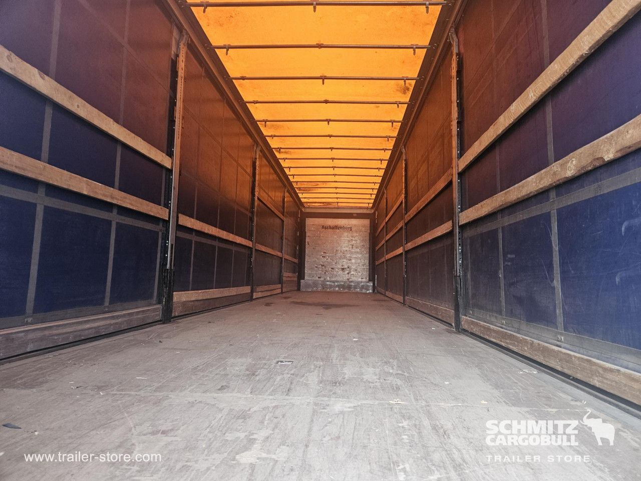 SCHMITZ Curtainsider Standard - Kapelltrailer: bild 5 SCHMITZ Curtainsider Standard - Kapelltrailer: bild 5