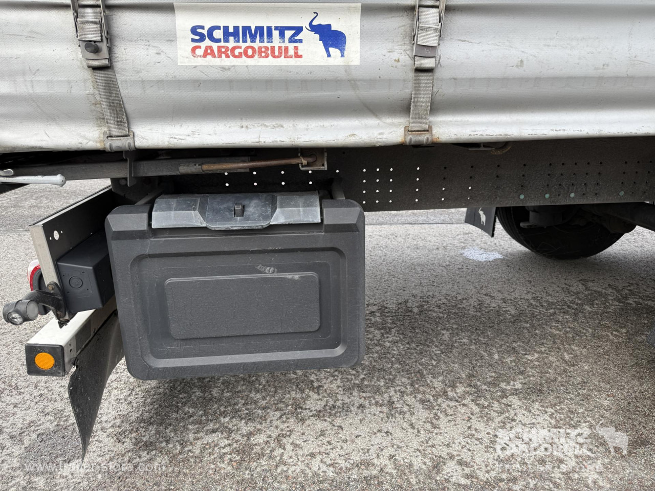 SCHMITZ Curtainsider Standard - Kapelltrailer: bild 4 SCHMITZ Curtainsider Standard - Kapelltrailer: bild 4