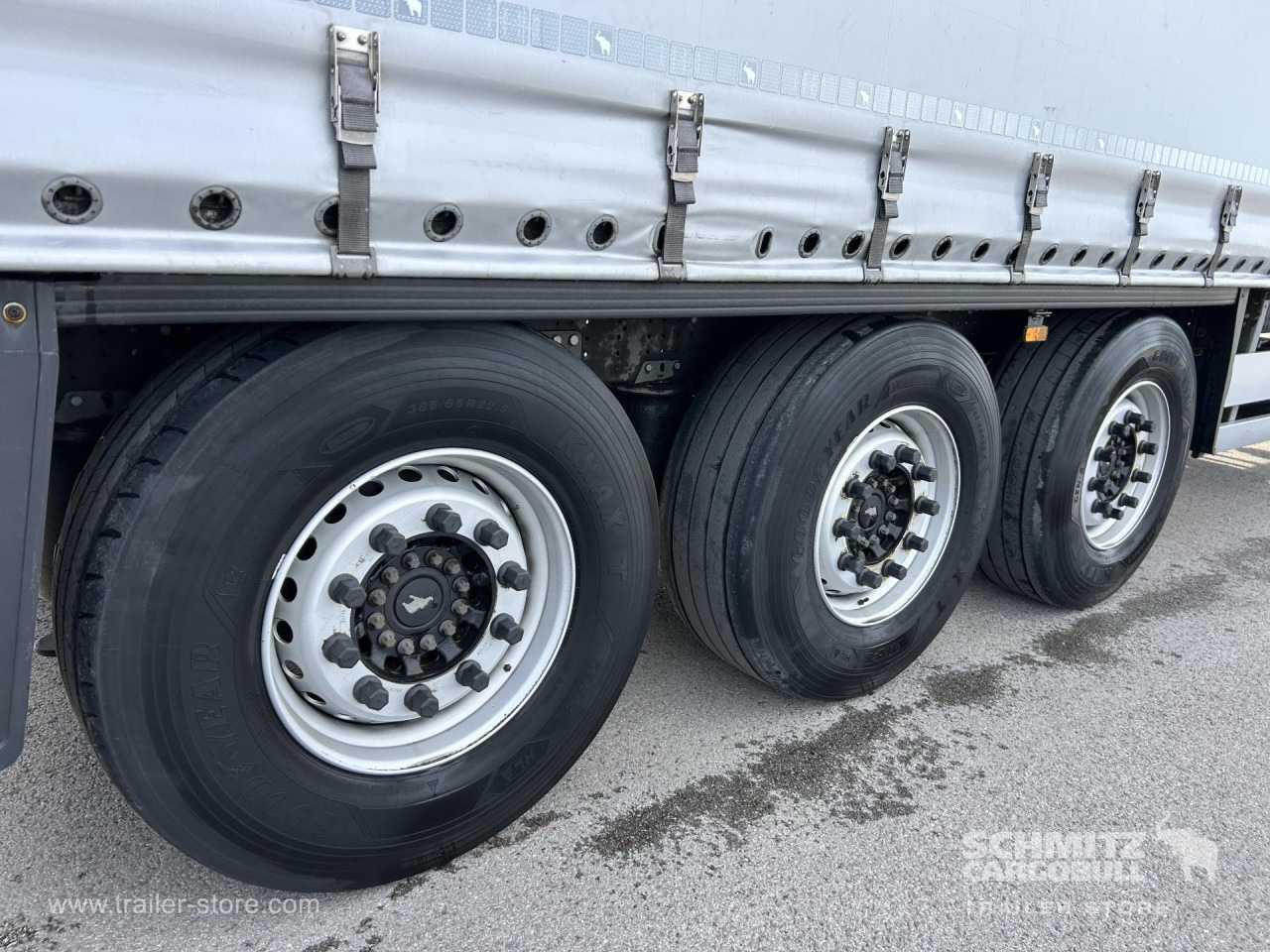 SCHMITZ Curtainsider Standard - Kapelltrailer: bild 3 SCHMITZ Curtainsider Standard - Kapelltrailer: bild 3