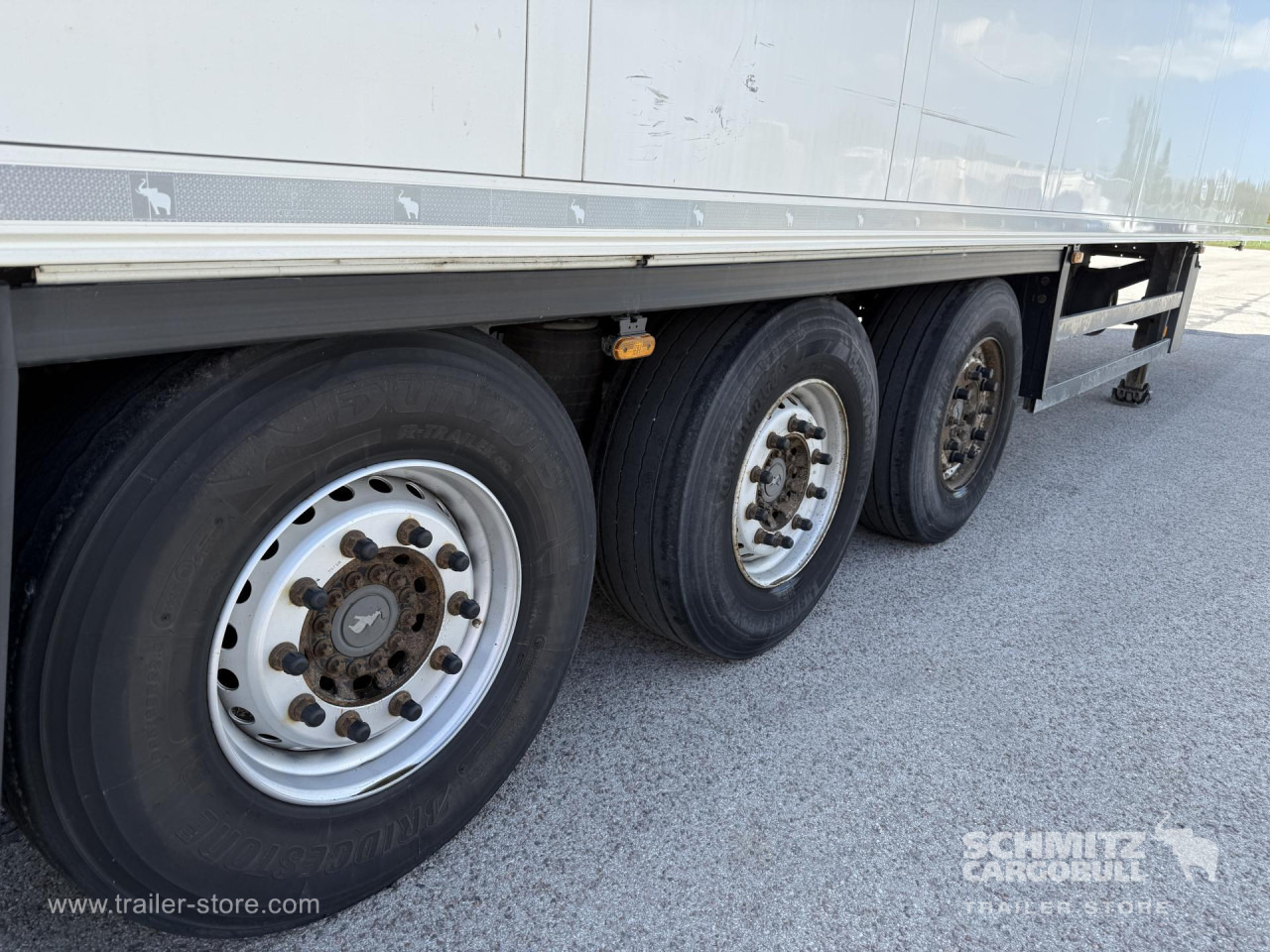 SCHMITZ Reefer Standard Double deck - Isotermiska semitrailer: bild 2 SCHMITZ Reefer Standard Double deck - Isotermiska semitrailer: bild 2