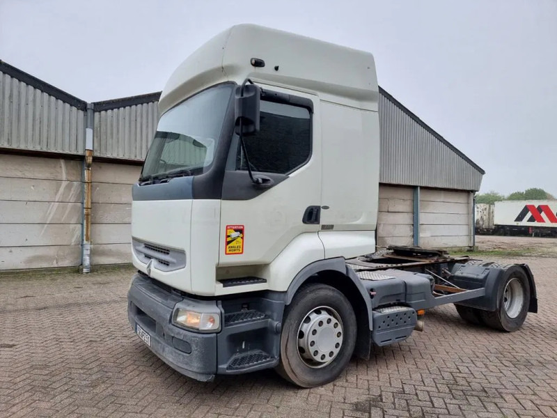 Renault Premium 370 Manual Gear - Dragbil: bild 1 Renault Premium 370 Manual Gear - Dragbil: bild 1