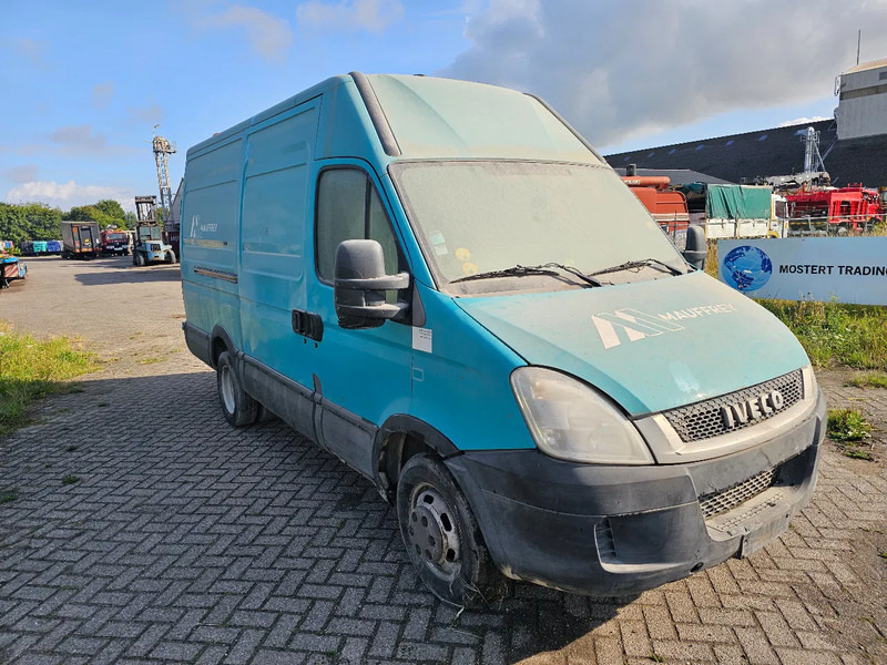 Iveco Daily 35C15V Daily 35C15V - Personbil: bild 3 Iveco Daily 35C15V Daily 35C15V - Personbil: bild 3