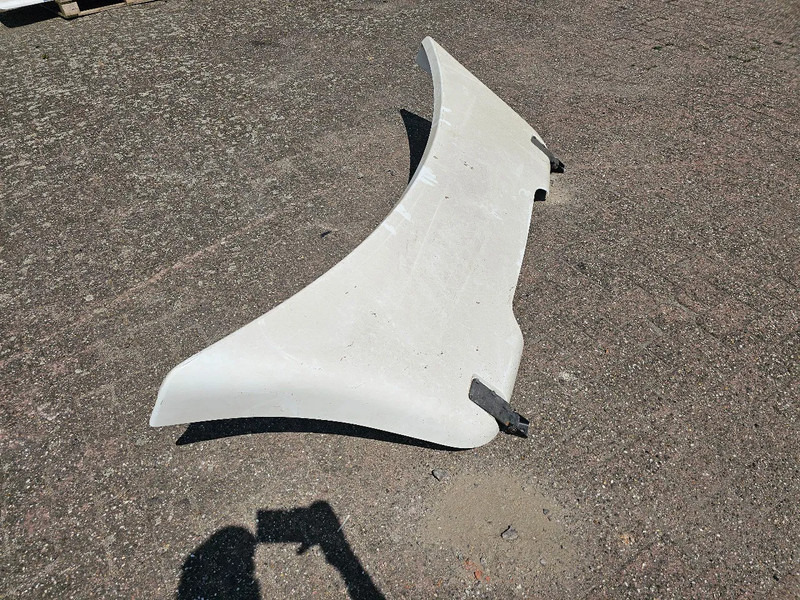 MAN Dak spoiler 81.62910-0131 - Aerodynamik/ Spoiler för Lastbil: bild 2 MAN Dak spoiler 81.62910-0131 - Aerodynamik/ Spoiler för Lastbil: bild 2