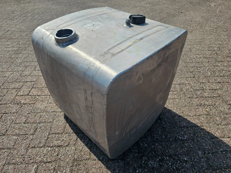 MAN Mercedes Actros - A6624703501 - Dieseltank 290 Liter - Bränsletank för Lastbil: bild 1 MAN Mercedes Actros - A6624703501 - Dieseltank 290 Liter - Bränsletank för Lastbil: bild 1