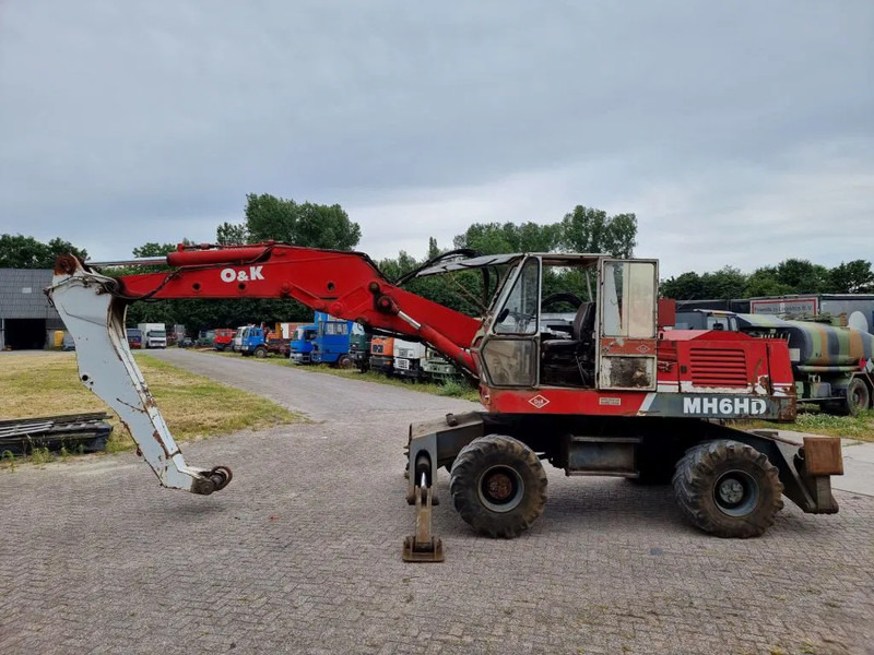 O & K MH6HD - Grävmaskin på däck: bild 1 O & K MH6HD - Grävmaskin på däck: bild 1