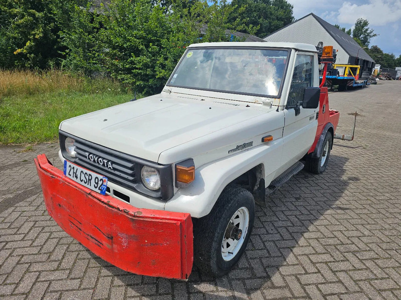 Toyota Land Cruiser LB71MOD - Personbil: bild 1 Toyota Land Cruiser LB71MOD - Personbil: bild 1