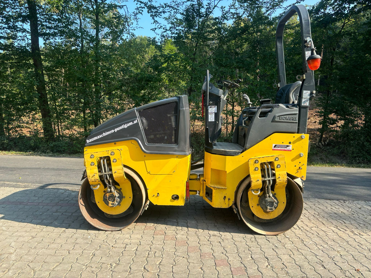 BOMAG BW 120 AD-5 - Små asfaltvältar: bild 1 BOMAG BW 120 AD-5 - Små asfaltvältar: bild 1