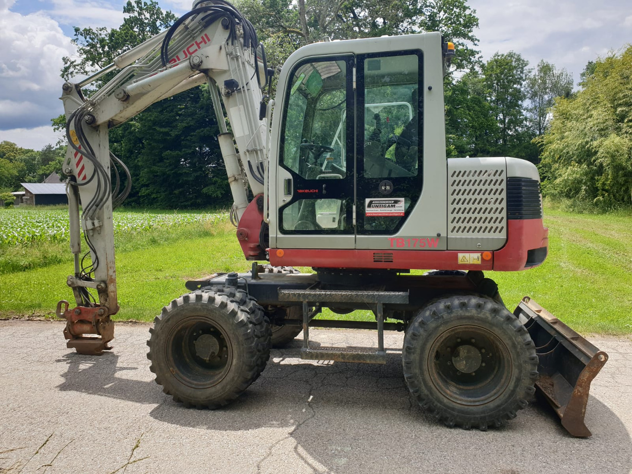 TAKEUCHI TB 175W - Grävmaskin på däck: bild 1 TAKEUCHI TB 175W - Grävmaskin på däck: bild 1