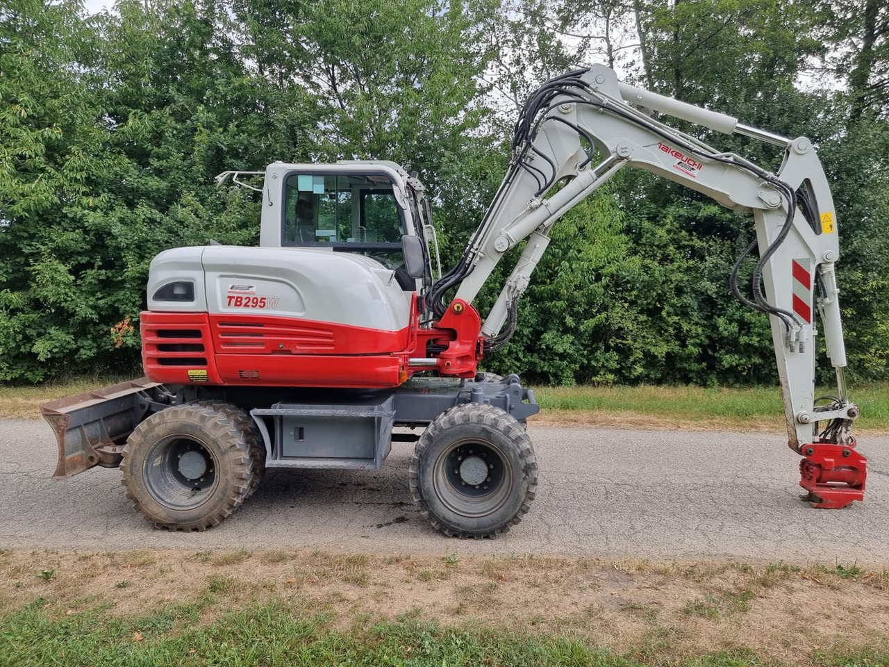 Takeuchi TB 295 W - Grävmaskin på däck: bild 2 Takeuchi TB 295 W - Grävmaskin på däck: bild 2