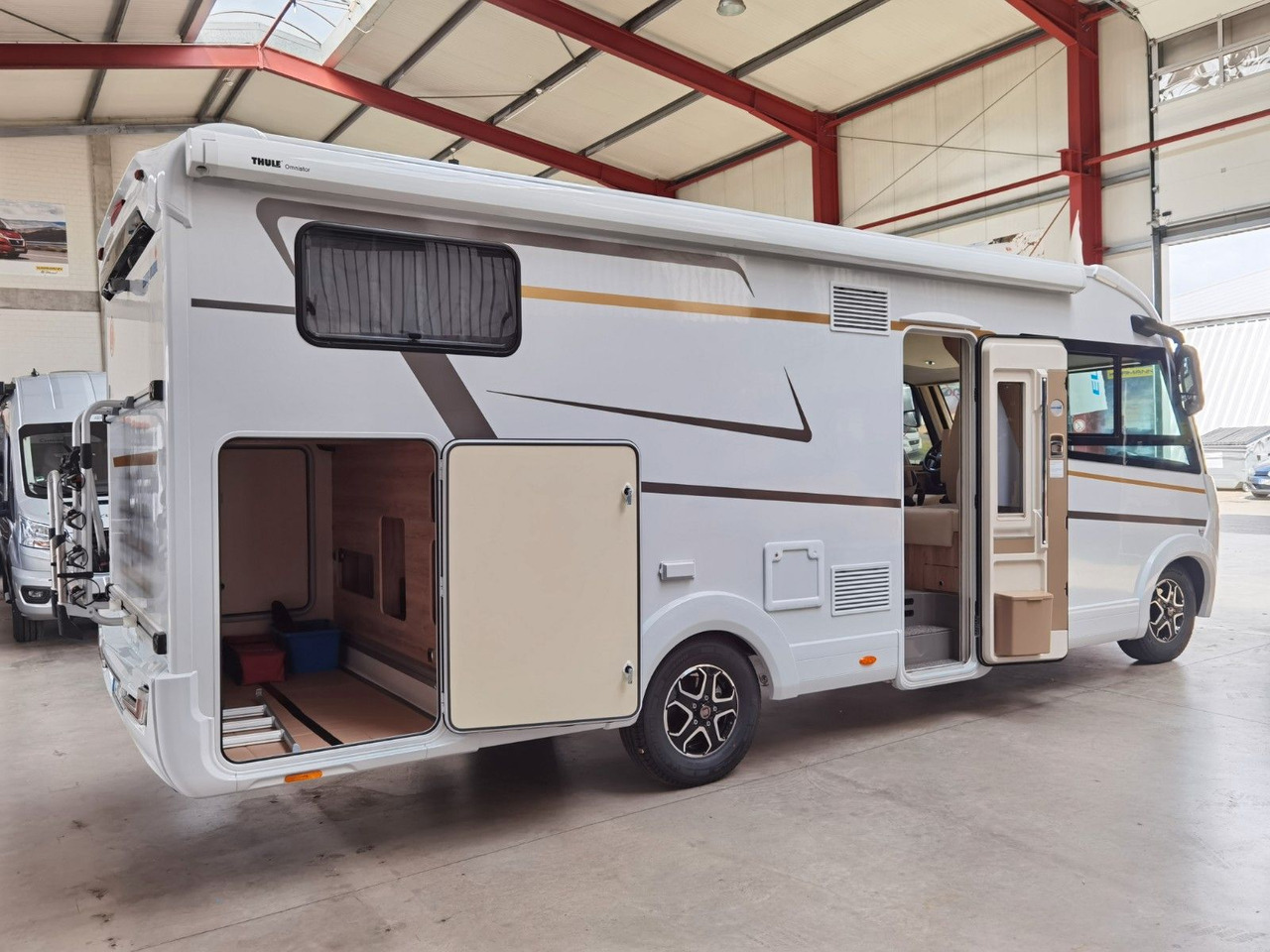 Helintegrerad husbil Eura Mobil INTEGRA LINE 720 EB /180PS-9G MAXI/ EINZELBETTEN: bild 8