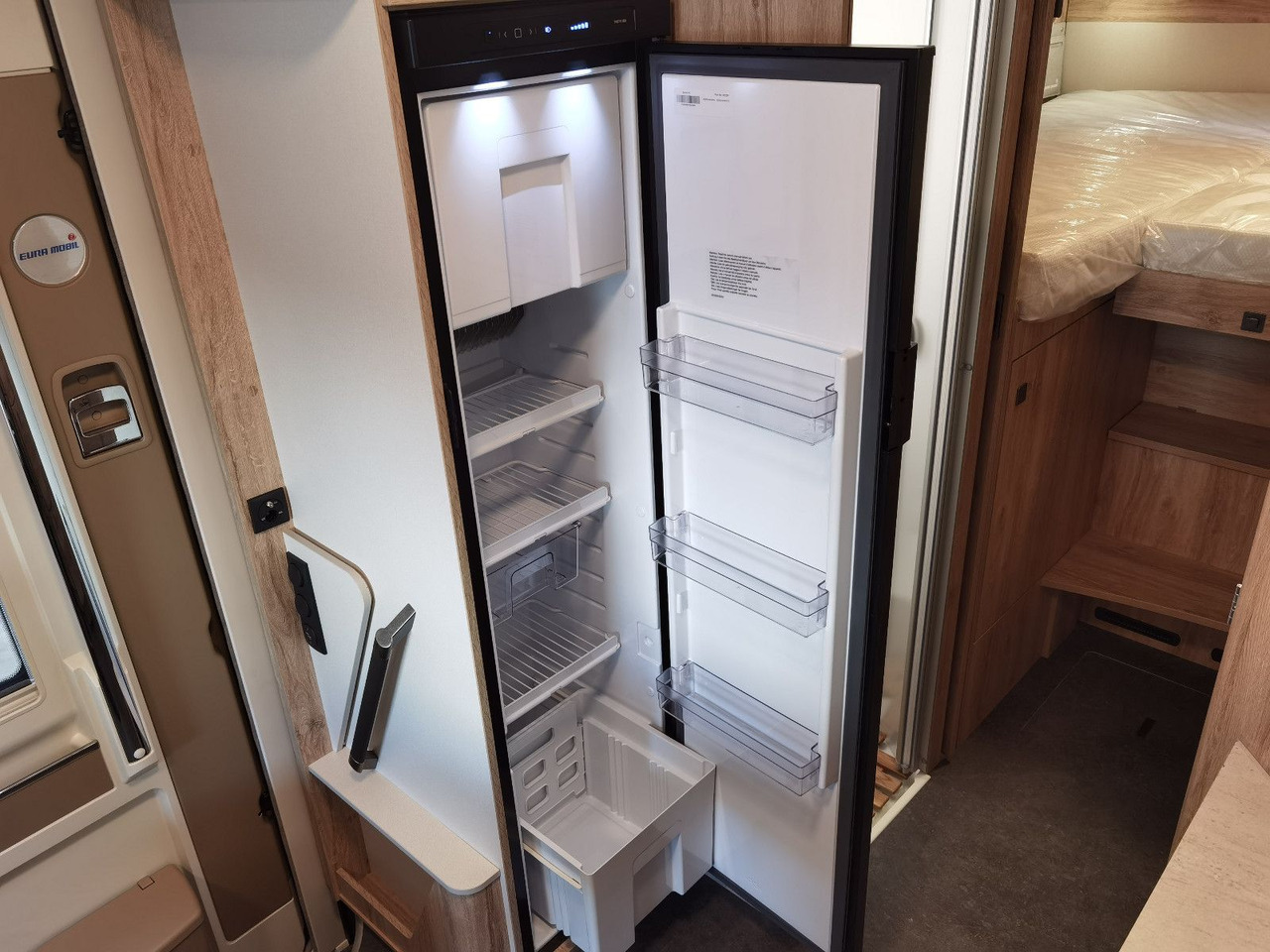 Halvintegrerad husbil Eura Mobil PROFILA T 720 EF - 101 EDITION / EINZELBETTEN: bild 9