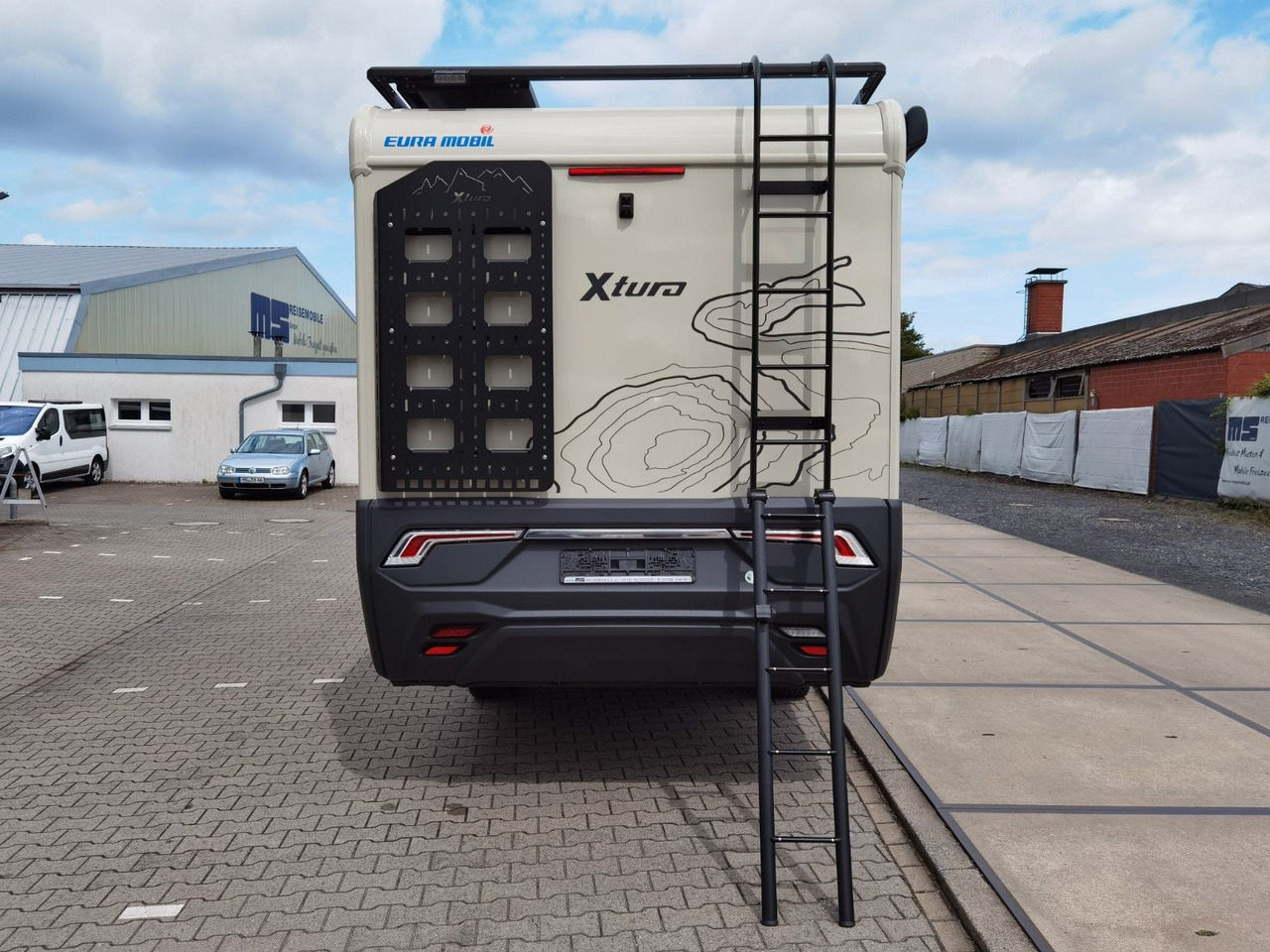 Halvintegrerad husbil Eura Mobil XTURA 686 EF /MODELL 2025 / 4x4 /TOP-AUSSTATTUNG: bild 13