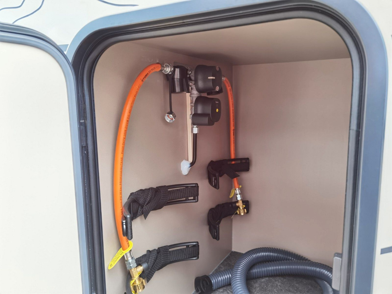 Halvintegrerad husbil Eura Mobil XTURA 686 EF /MODELL 2025 / 4x4 /TOP-AUSSTATTUNG: bild 15