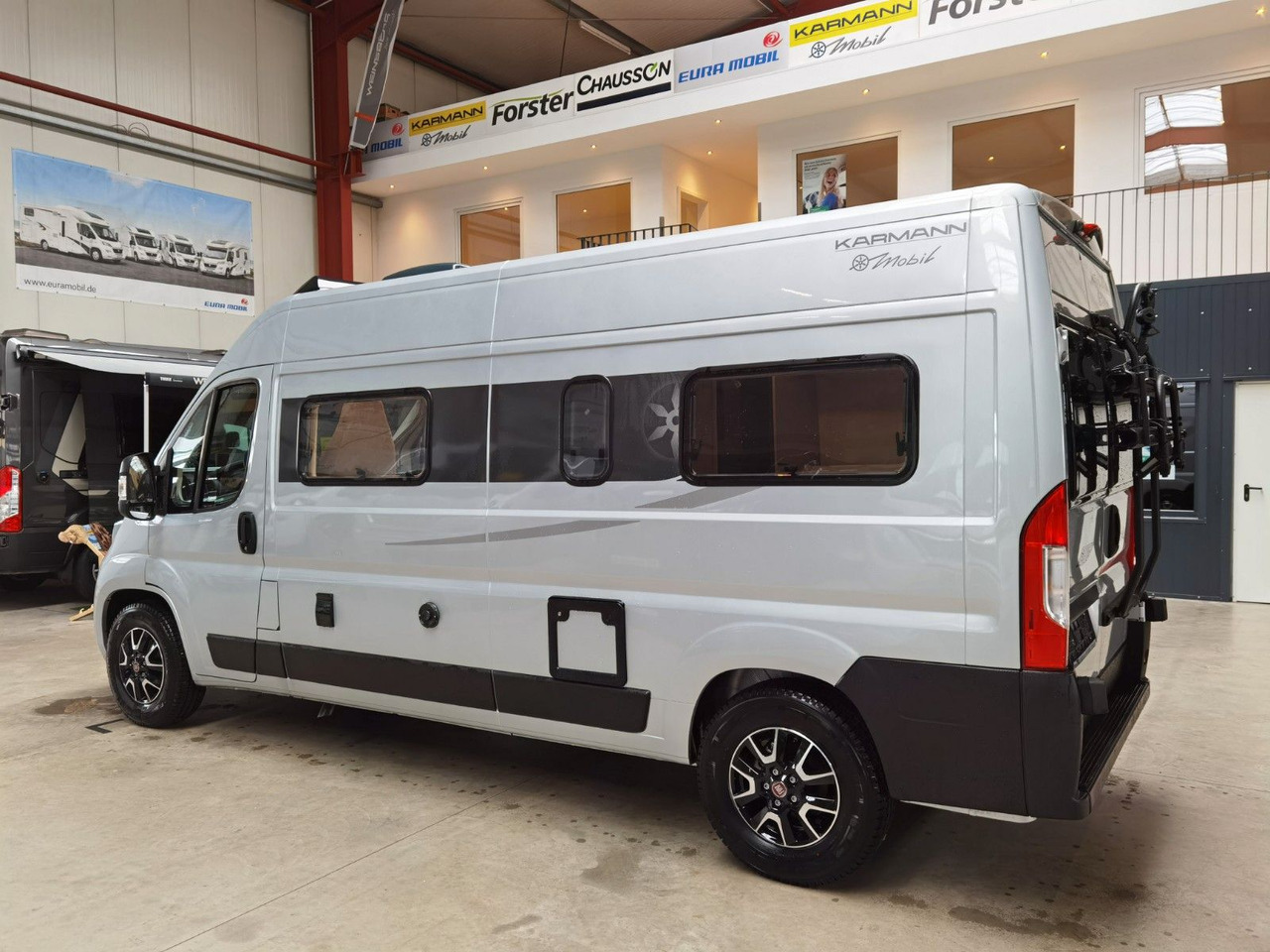 Karmann DAVIS 590 LIFESTYLE / 140PS / SKY-ROOF & ALU - Campingbil: bild 5 Karmann DAVIS 590 LIFESTYLE / 140PS / SKY-ROOF & ALU - Campingbil: bild 5