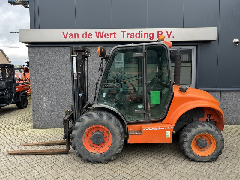 AUSA C 250 H X4 - Terrängtruck: bild 1 AUSA C 250 H X4 - Terrängtruck: bild 1