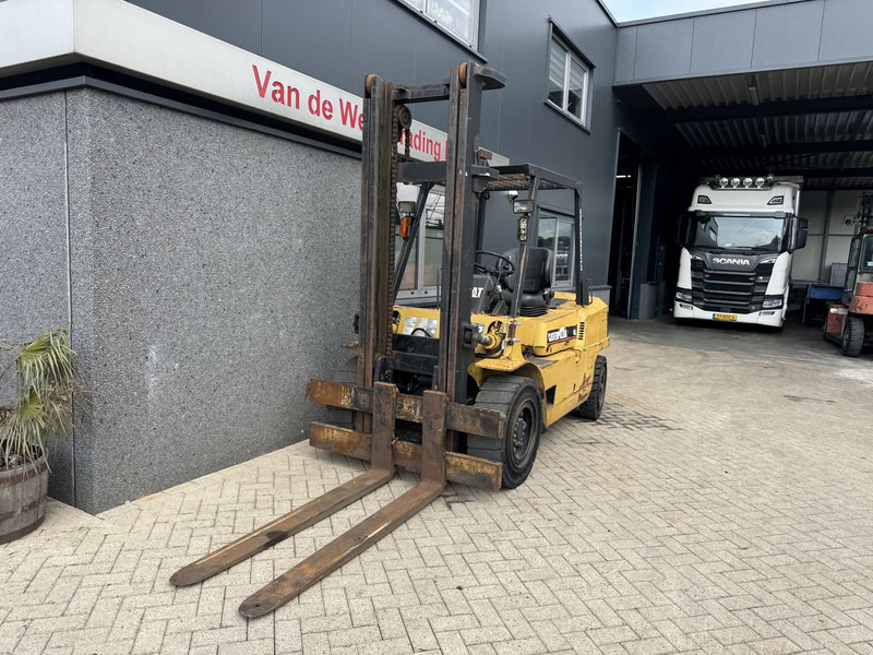 Caterpillar DP45 Duplo 370 3e Functie Mitsubishi Diesel - Dieseltruck: bild 3 Caterpillar DP45 Duplo 370 3e Functie Mitsubishi Diesel - Dieseltruck: bild 3
