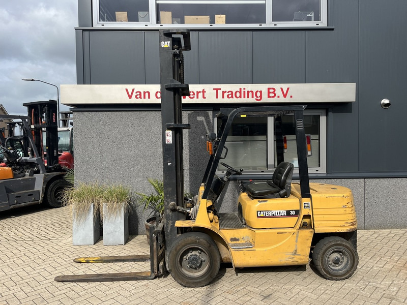 Caterpillar FD30 - Dieseltruck: bild 1 Caterpillar FD30 - Dieseltruck: bild 1