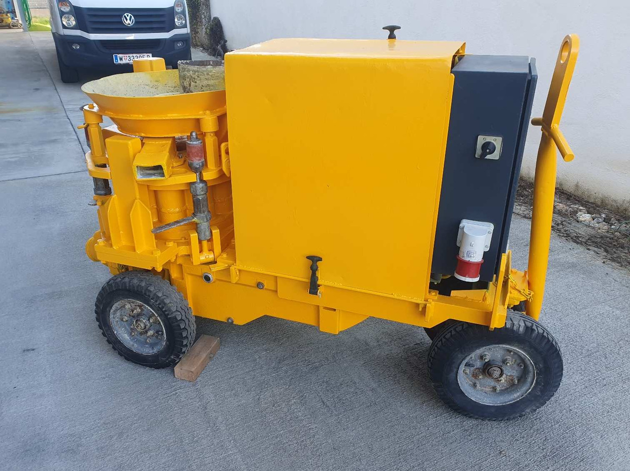 Aliva AL 262.1 shotcrete rotor machine - Betongutrustning: bild 2 Aliva AL 262.1 shotcrete rotor machine - Betongutrustning: bild 2