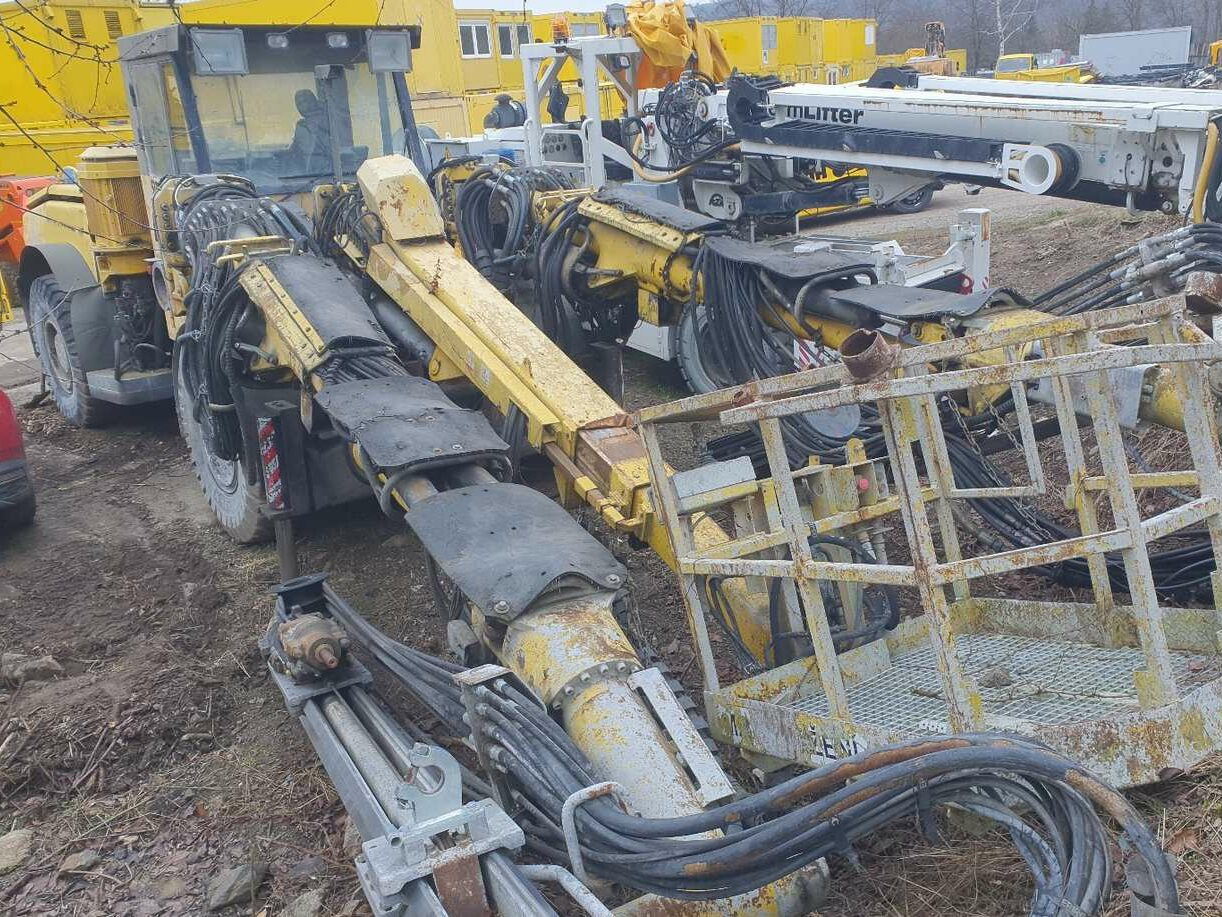 Atlas Copco L2C Jumbo - Fullortsborrmaskin: bild 1 Atlas Copco L2C Jumbo - Fullortsborrmaskin: bild 1
