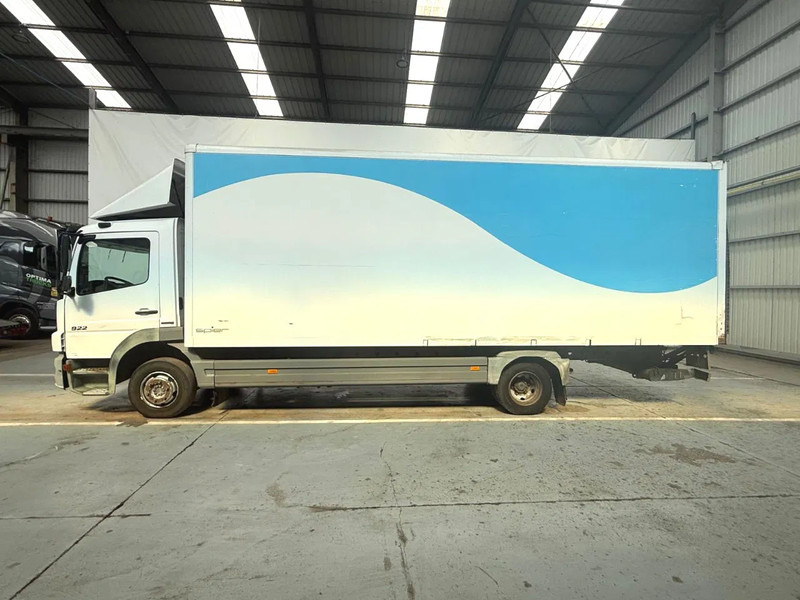 Mercedes-Benz Atego 922 DAUTEL LIFT / HAYON / BLATT-BLATT/LAMMES-LAMMES/ EURO3 / MANUAL - Lastbil med skåp: bild 2 Mercedes-Benz Atego 922 DAUTEL LIFT / HAYON / BLATT-BLATT/LAMMES-LAMMES/ EURO3 / MANUAL - Lastbil med skåp: bild 2