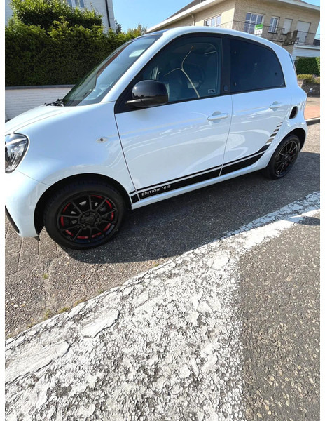 Smart Forfour ONE EQ / 100% ELECTRIC / BRABUS ALLOY WHEELS /EDITION ONE - Personbil: bild 3 Smart Forfour ONE EQ / 100% ELECTRIC / BRABUS ALLOY WHEELS /EDITION ONE - Personbil: bild 3