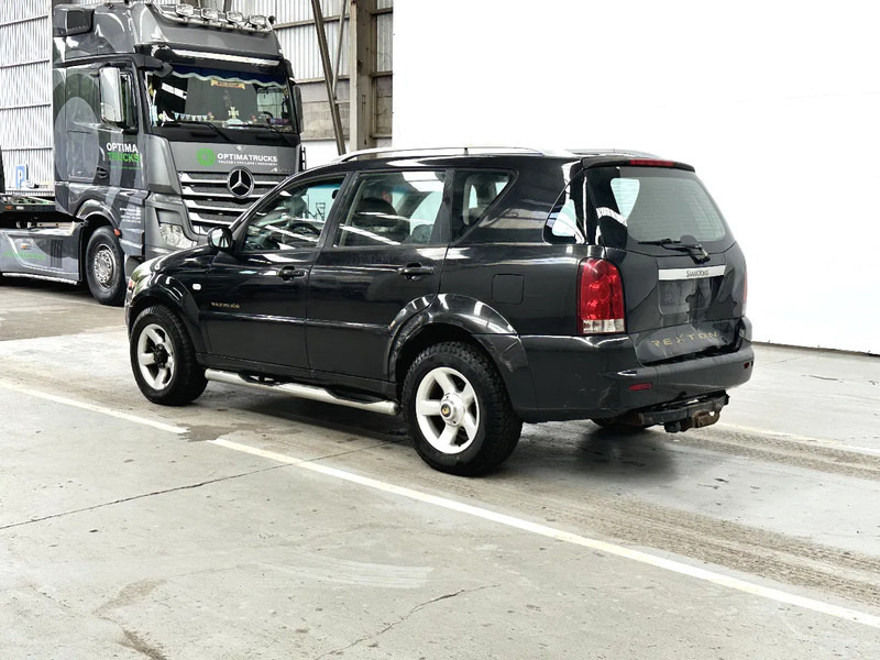SsangYong Rexton AIRCO / LEATHER / MOTEUR MERCEDES - MERCEDES MOTOR - SUV: bild 3 SsangYong Rexton AIRCO / LEATHER / MOTEUR MERCEDES - MERCEDES MOTOR - SUV: bild 3