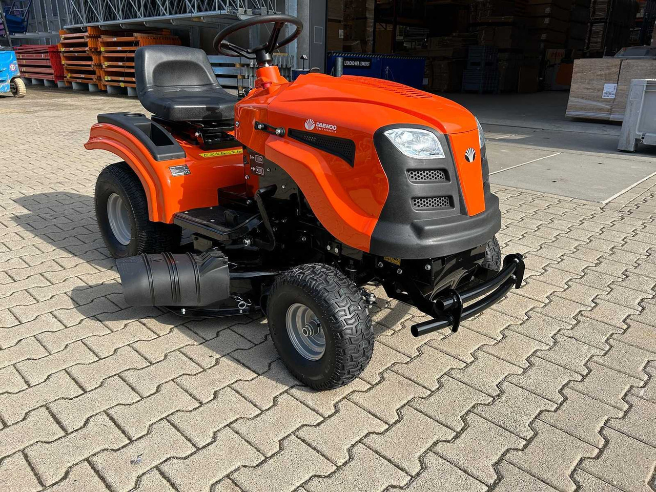 Daewoo DA1066HX - Gräsklippare: bild 1 Daewoo DA1066HX - Gräsklippare: bild 1