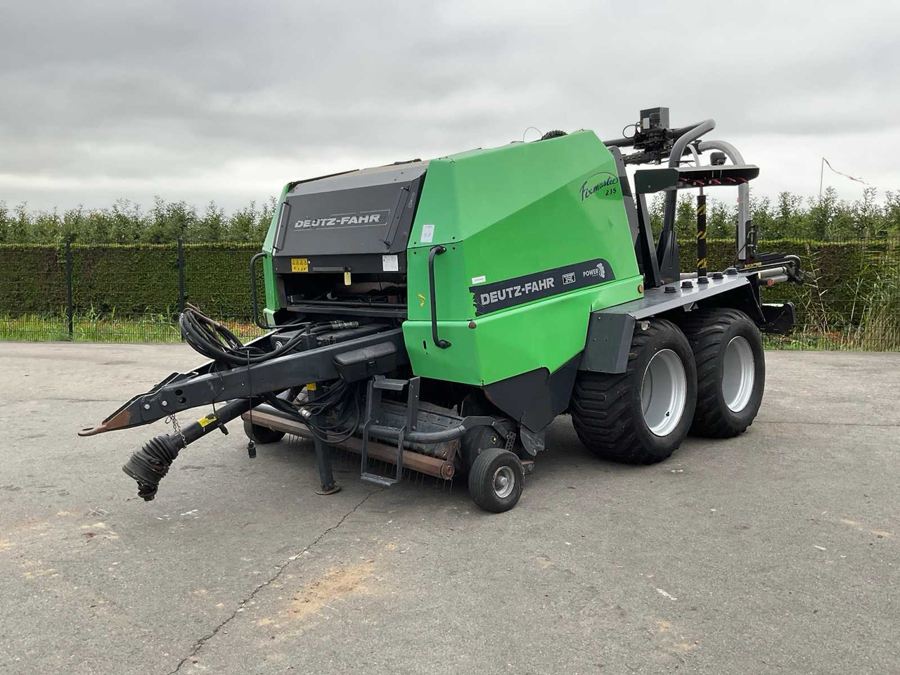 Deutz-Fahr Fixmaster 235 - Rundbalspress, Inplastar: bild 2 Deutz-Fahr Fixmaster 235 - Rundbalspress, Inplastar: bild 2