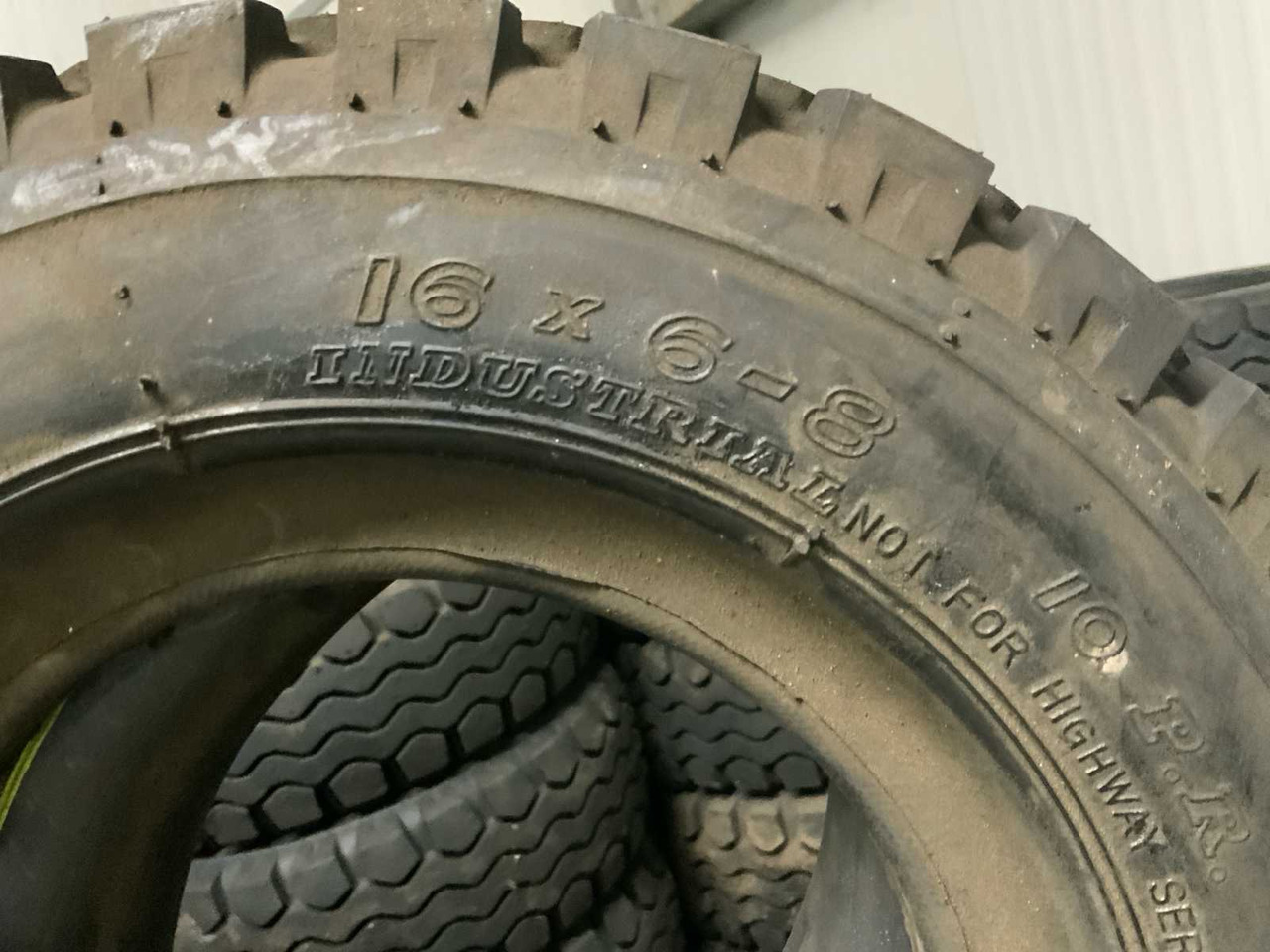 Dunlop - Däck och fälgar för Traktor: bild 3 Dunlop - Däck och fälgar för Traktor: bild 3