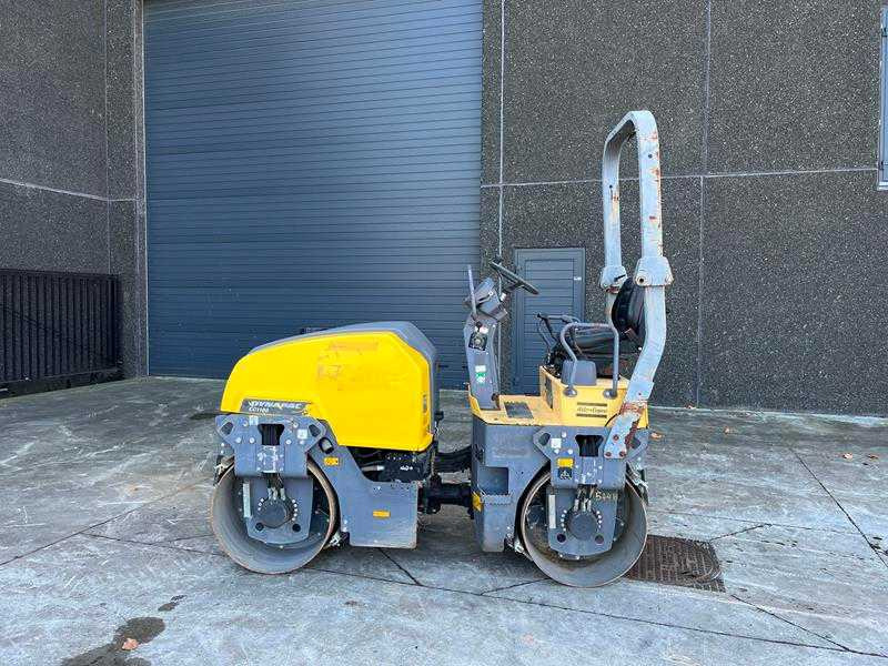Dynapac CC1100 - Asfaltvält: bild 1 Dynapac CC1100 - Asfaltvält: bild 1