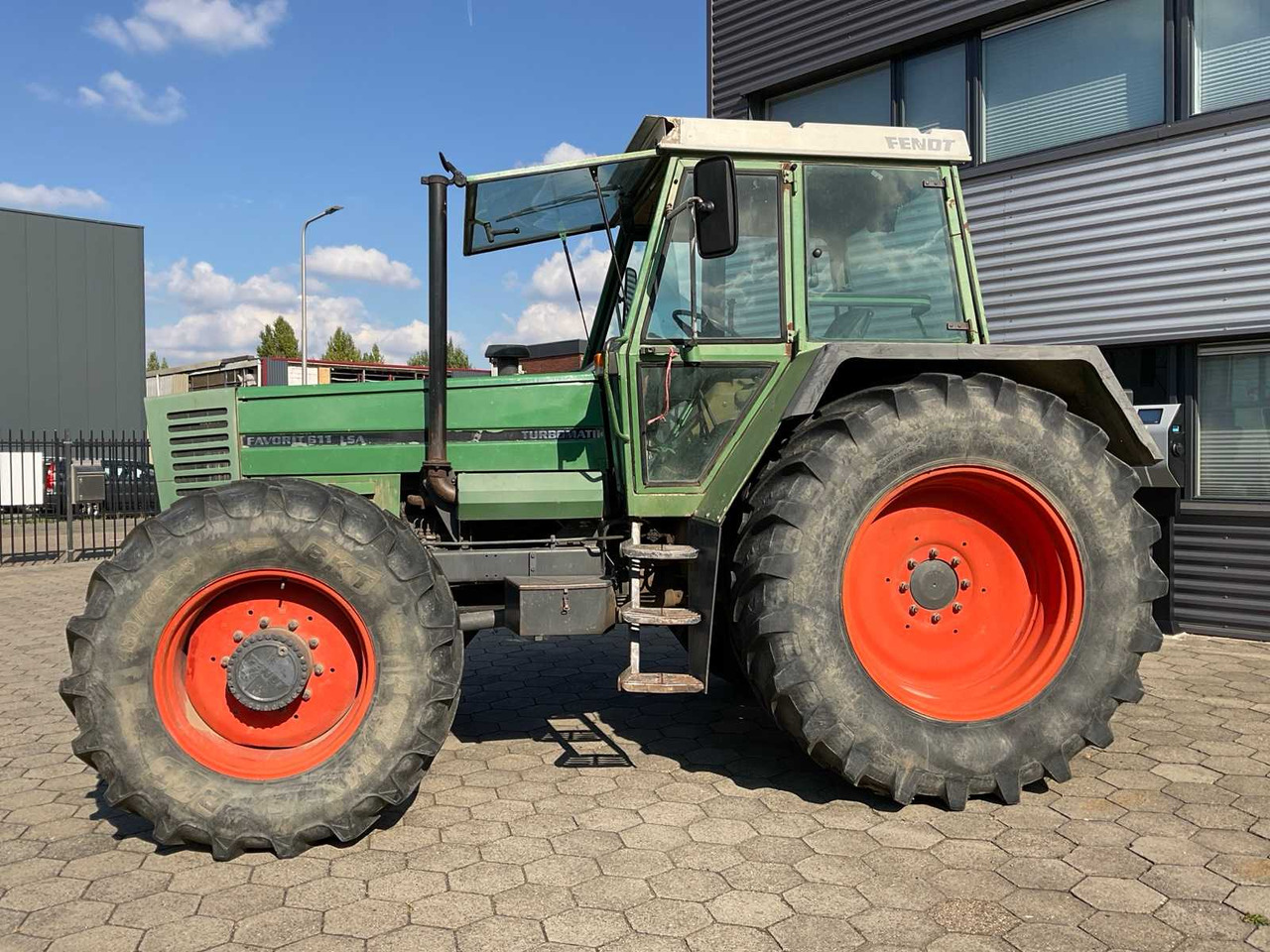 Fendt Favorit 611 LSA Turbomatik - Traktor: bild 3 Fendt Favorit 611 LSA Turbomatik - Traktor: bild 3