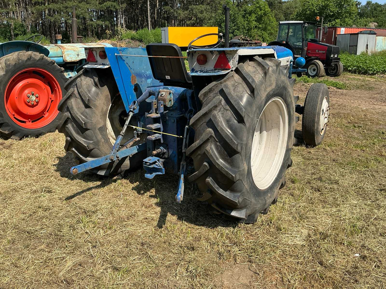 Ford Major - Traktor: bild 5 Ford Major - Traktor: bild 5