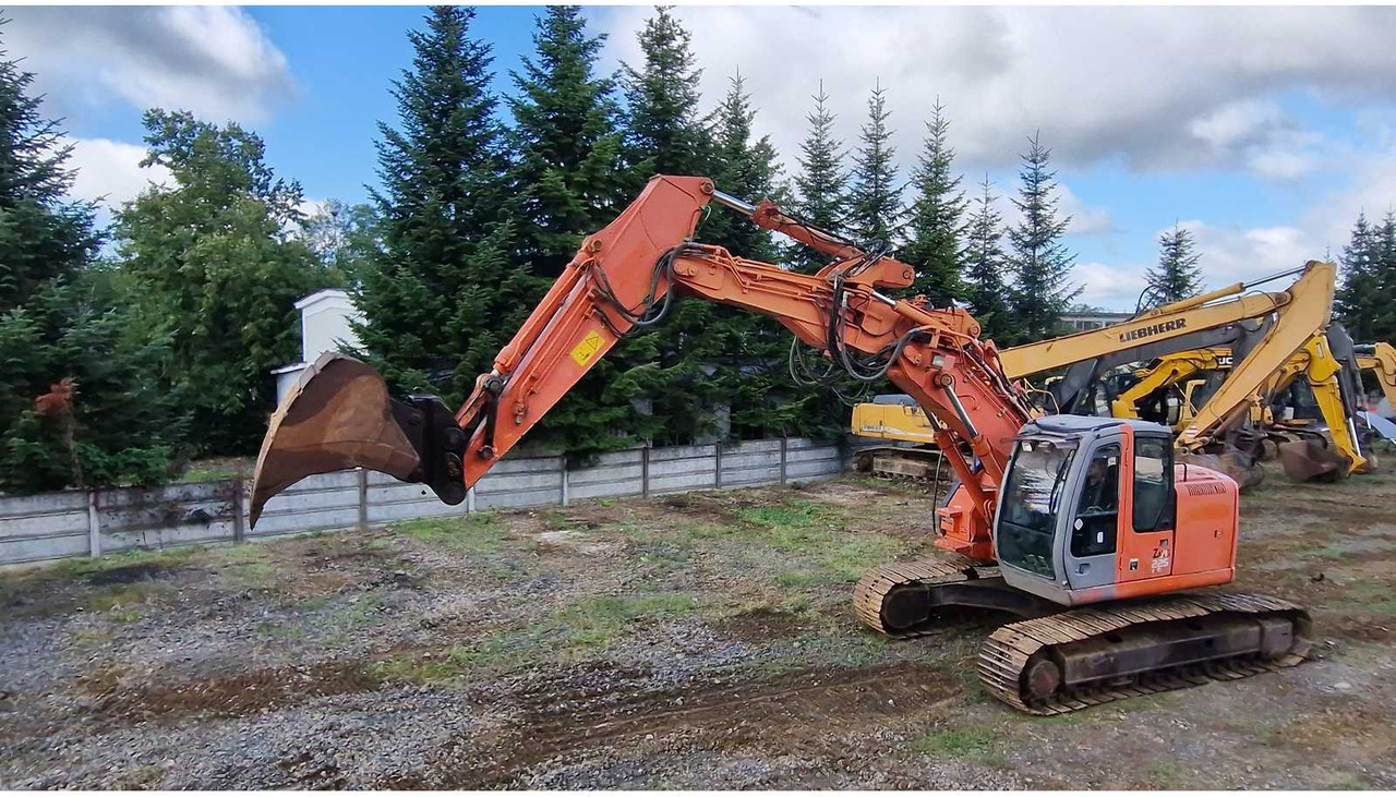 HITACHI ZX225USLC - Bandgrävare: bild 3 HITACHI ZX225USLC - Bandgrävare: bild 3