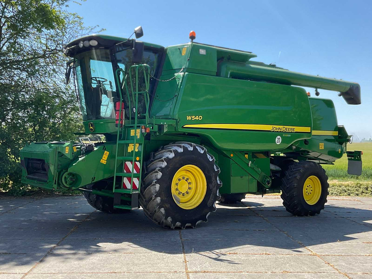 John Deere W540 - Skördetröska: bild 1 John Deere W540 - Skördetröska: bild 1