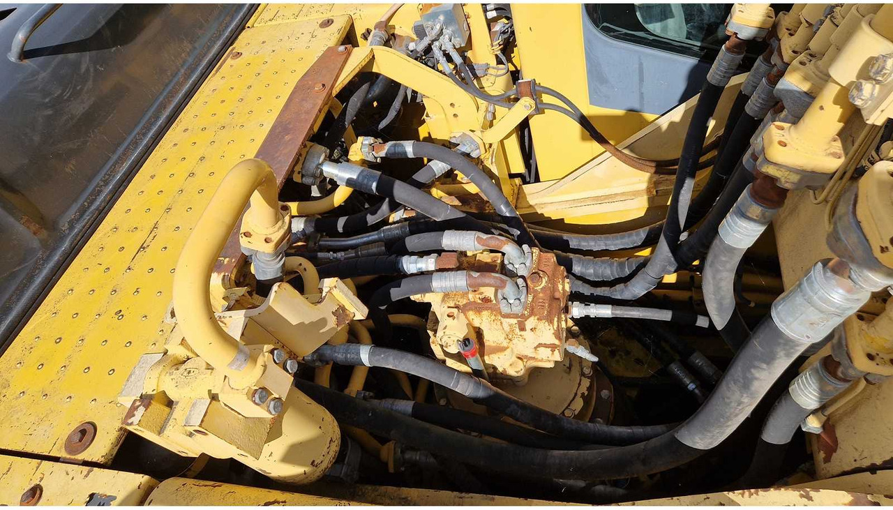 Bandgrävare Komatsu PC350NLC: bild 18