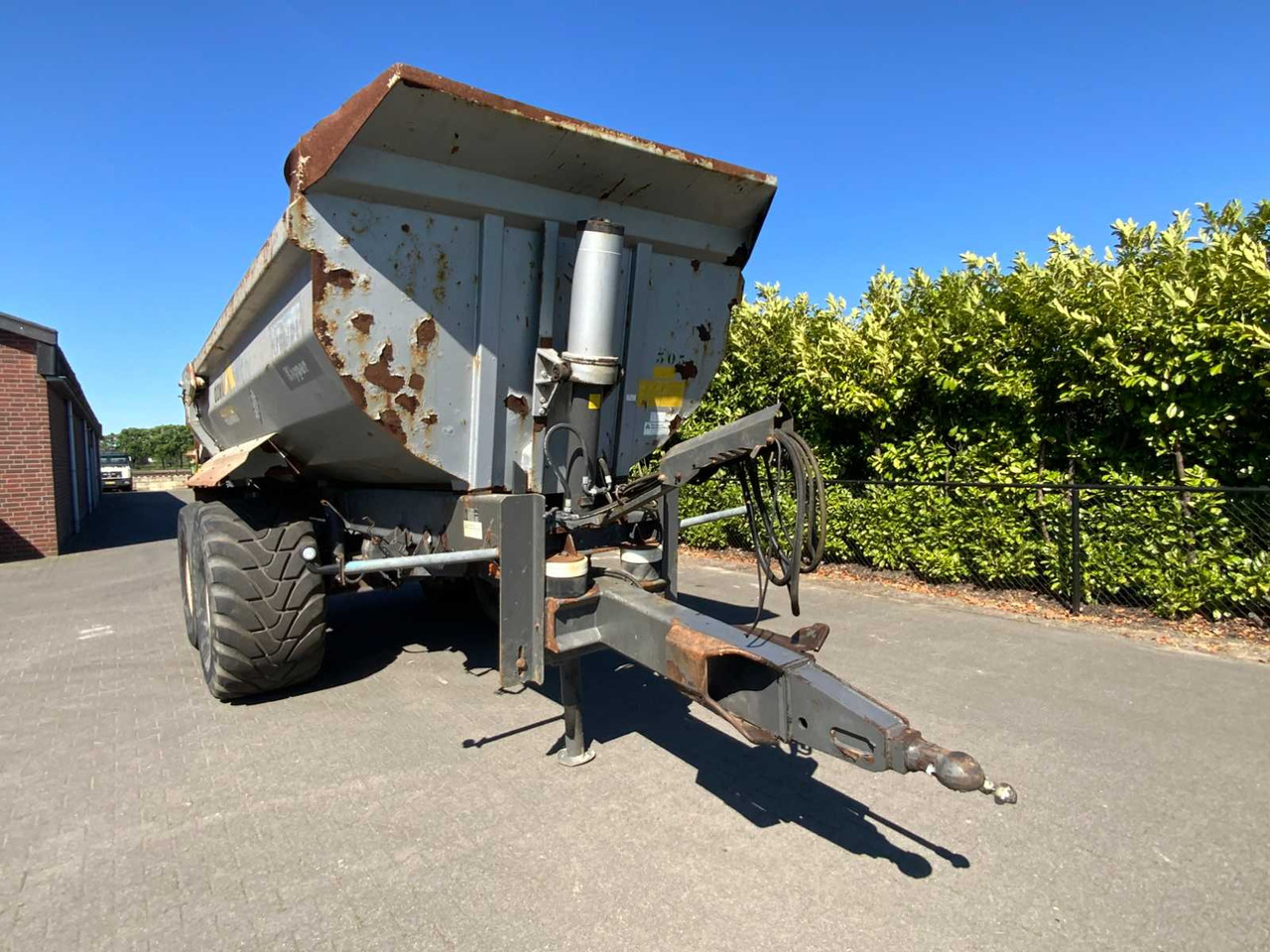 Krampe HP-20 - Tippvagn för lantbruk: bild 1 Krampe HP-20 - Tippvagn för lantbruk: bild 1
