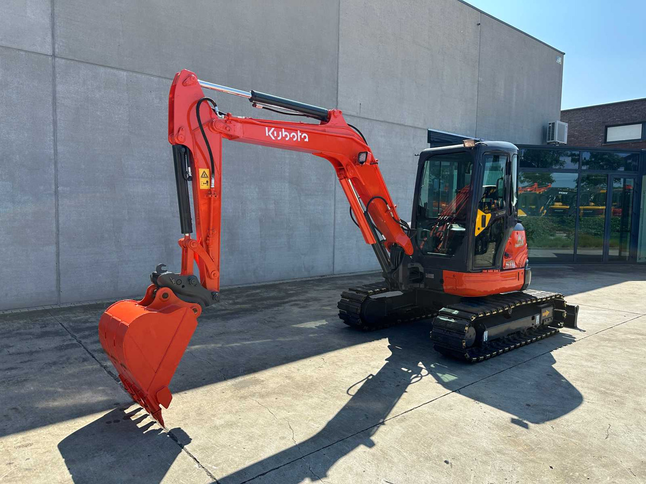 Kubota KX155-3 - Bandgrävare: bild 1 Kubota KX155-3 - Bandgrävare: bild 1