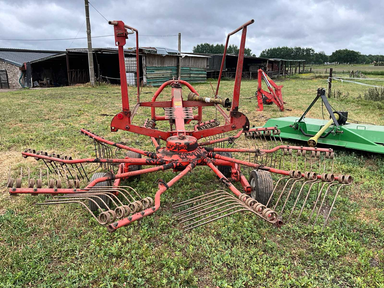 Kuhn GA 381 GM - Lantbruksmaskiner: bild 4 Kuhn GA 381 GM - Lantbruksmaskiner: bild 4