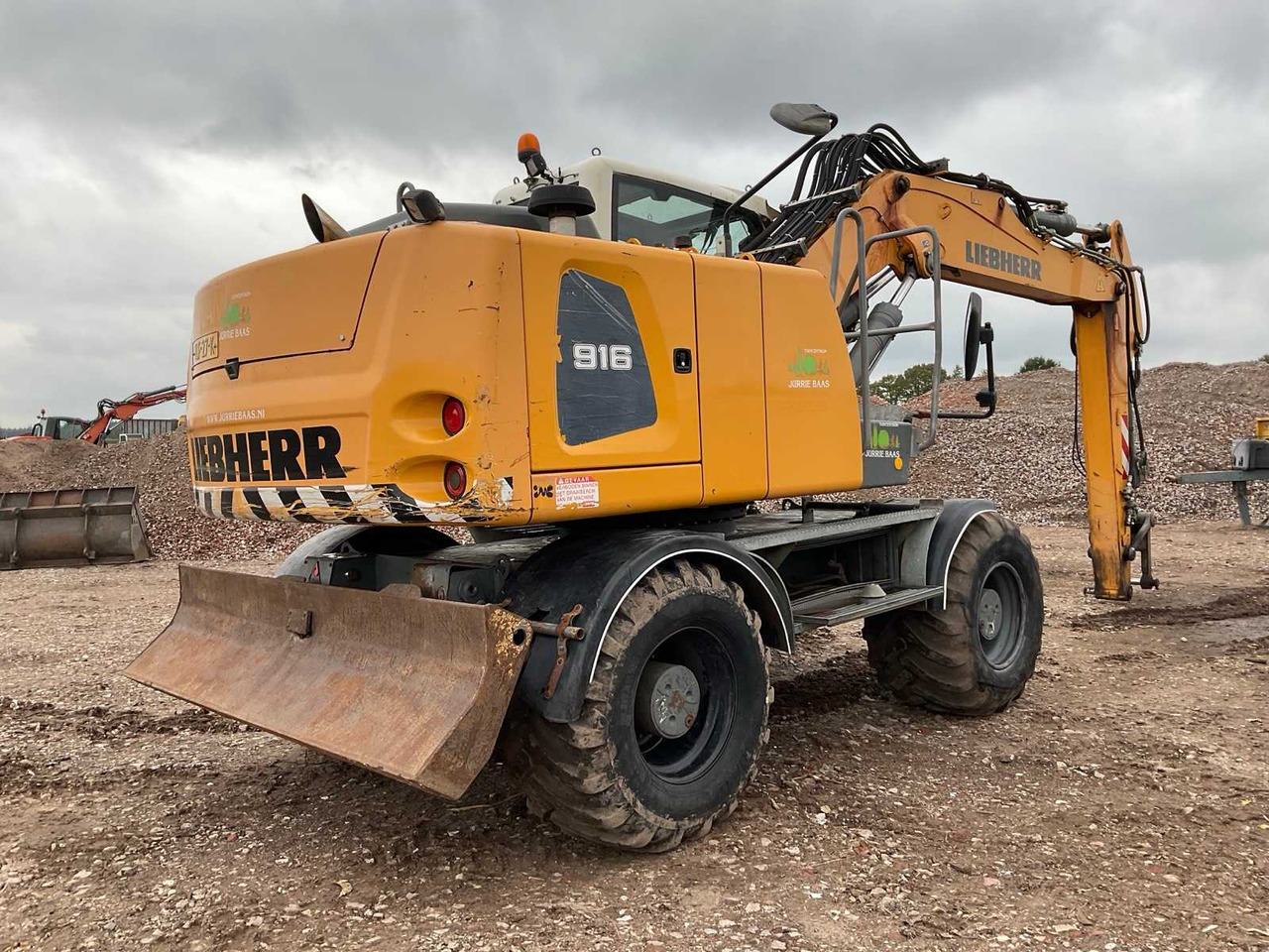 Liebherr A916-L1 - Grävmaskin på däck: bild 3 Liebherr A916-L1 - Grävmaskin på däck: bild 3