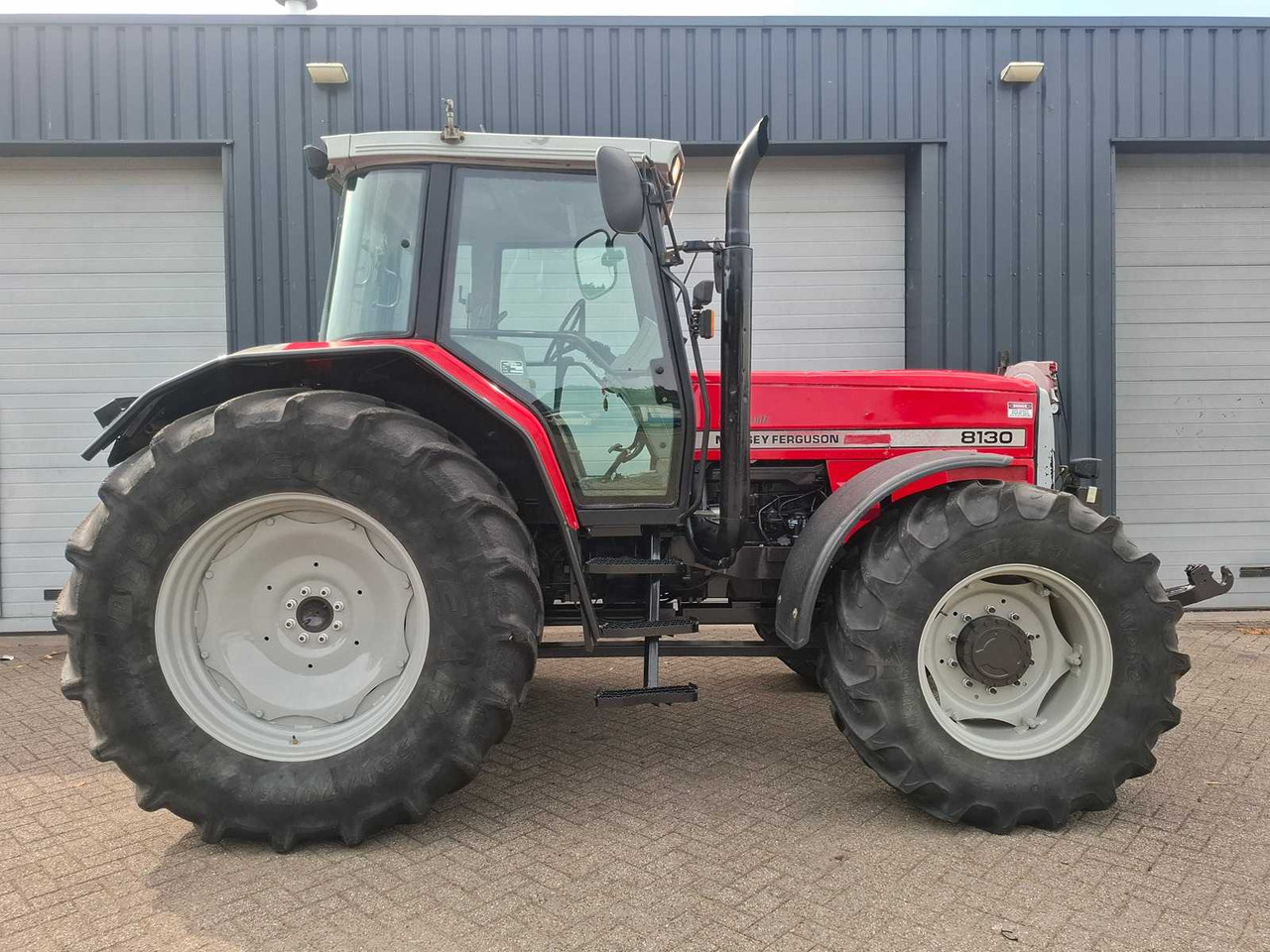 Massey Ferguson 8130 Dynashift - Traktor: bild 4 Massey Ferguson 8130 Dynashift - Traktor: bild 4